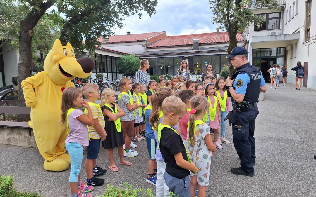 Prometni dan s policistom